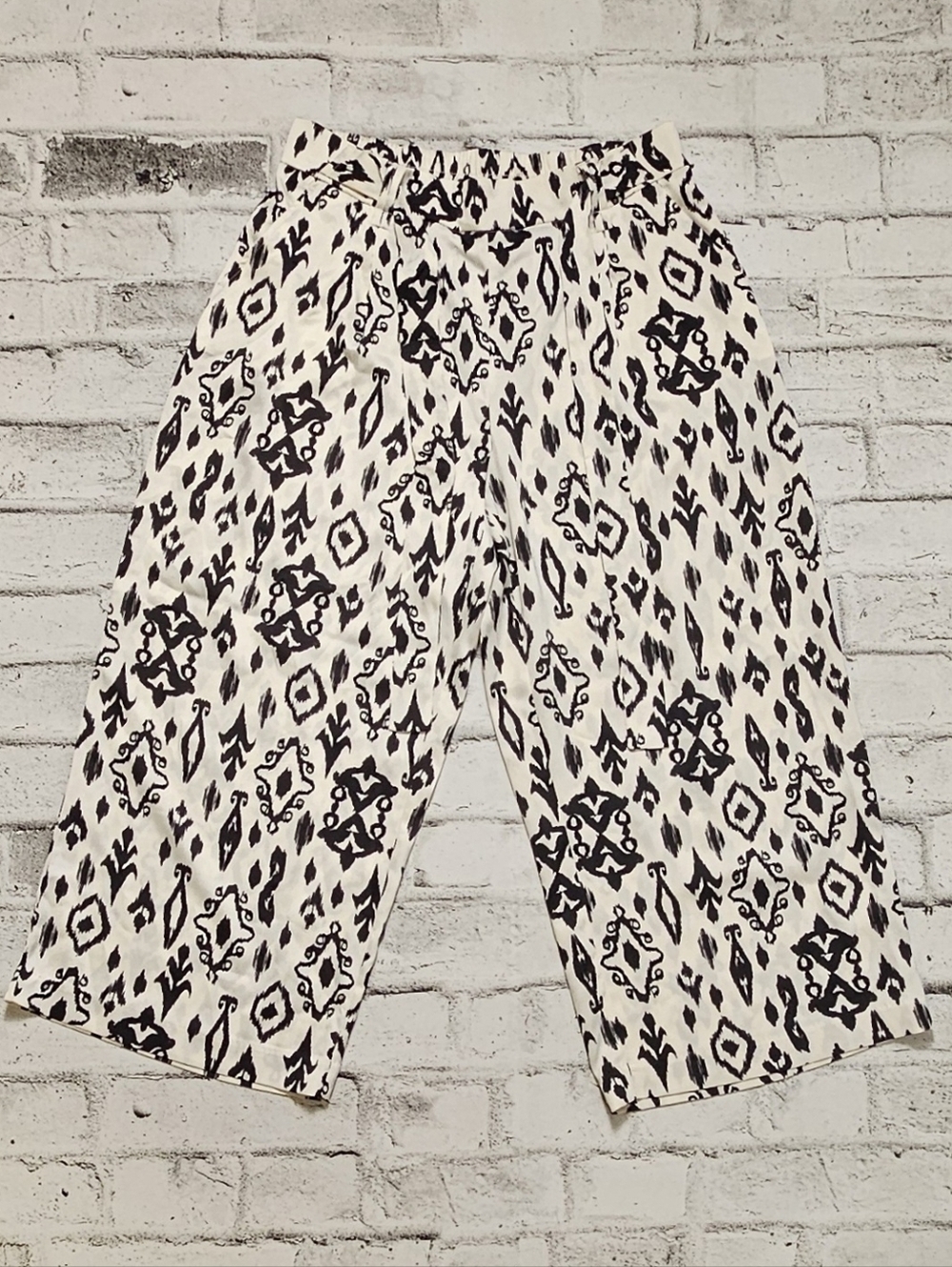 Eliane Rose Boho Wide Leg Pants Black Cream Paperbag Waist Large